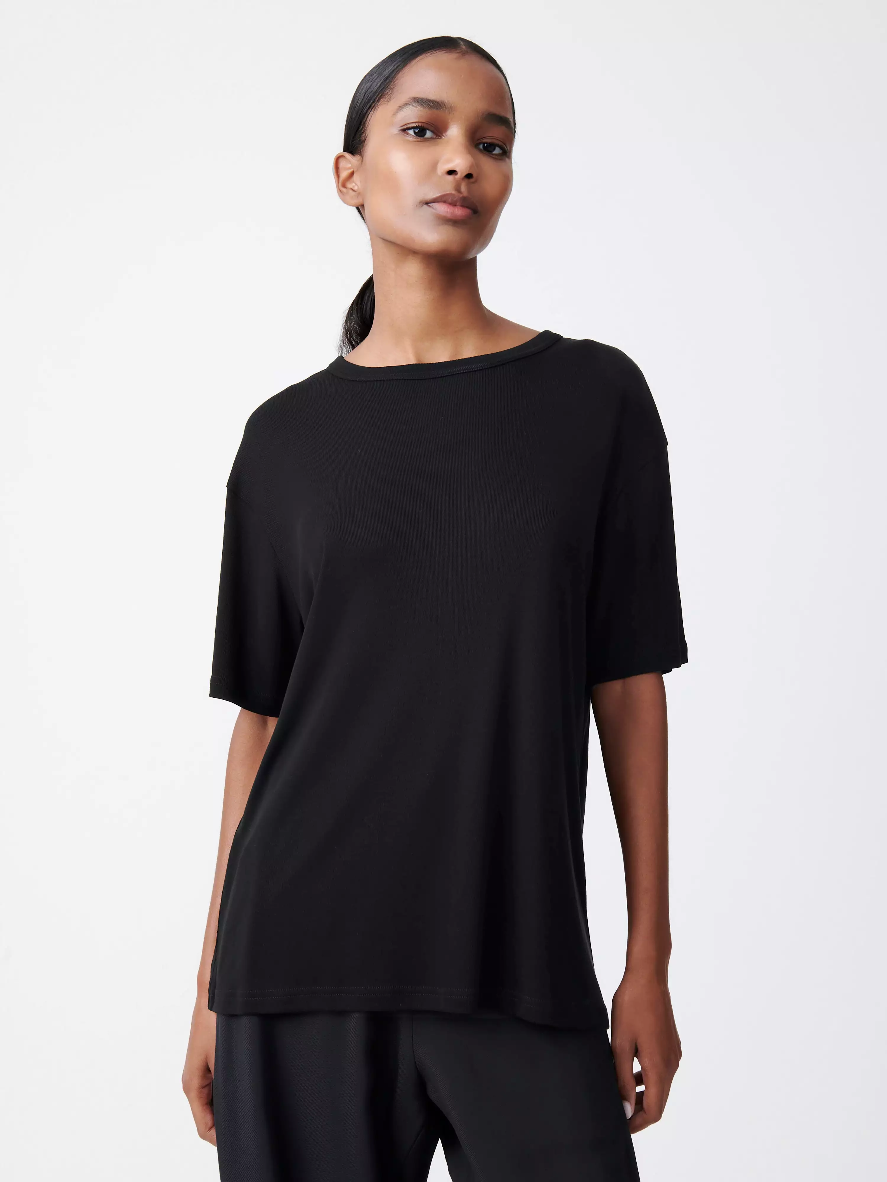 Black Round T-Shirt