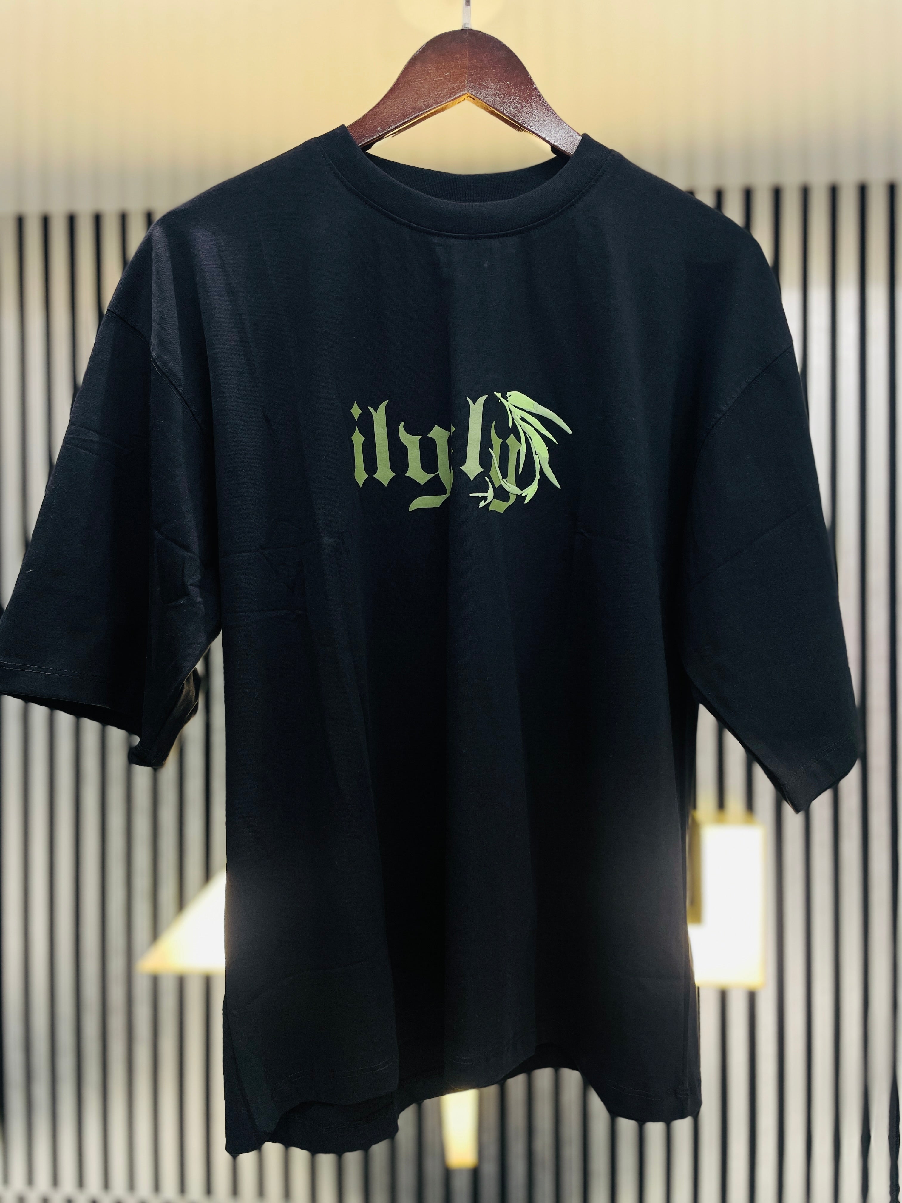 black street style drop shoulder t shirt with back print