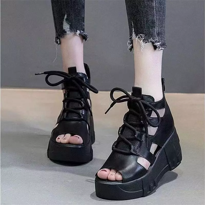 Casual wedge sandals