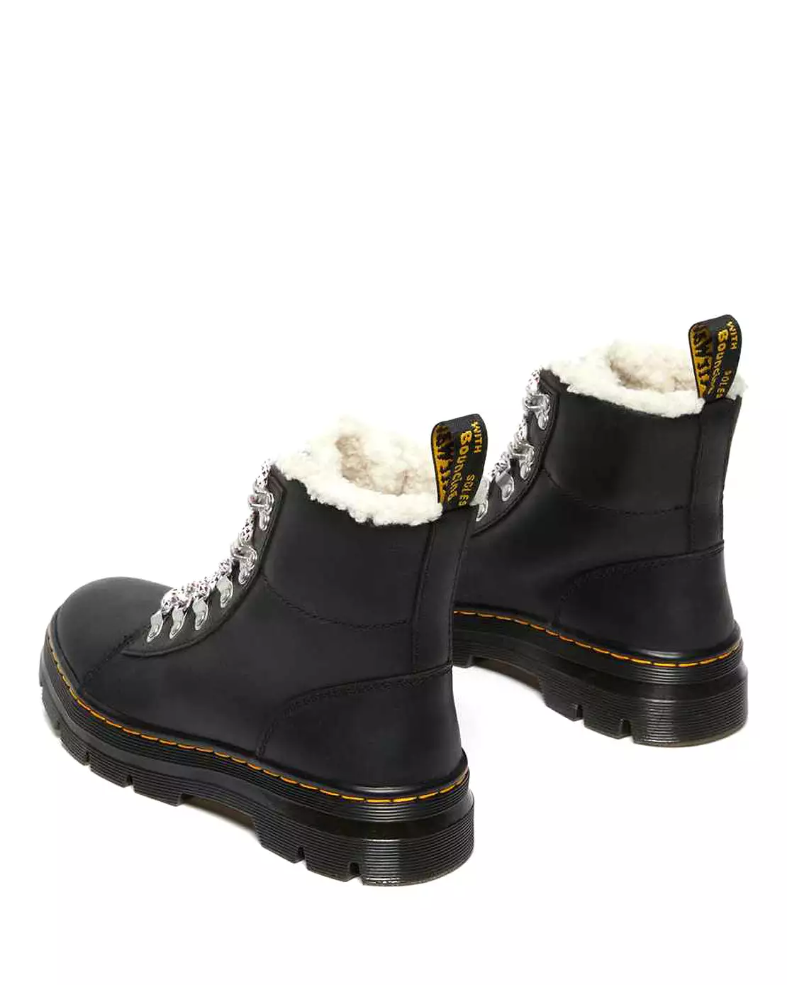 Dr. Martens Women's Combs W | Black Wyoming (27120001)