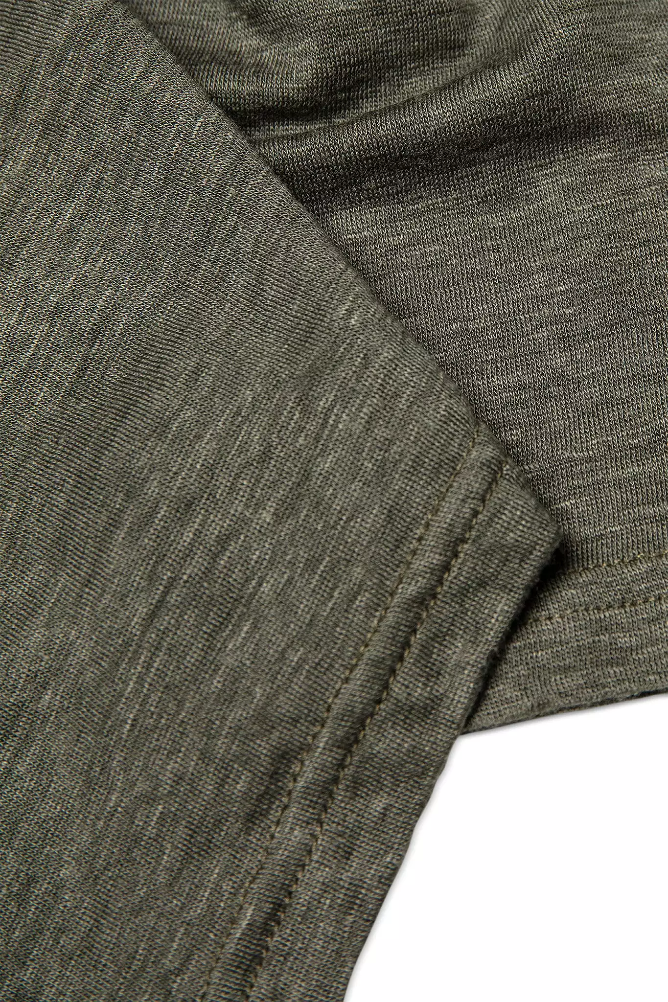 Elié linen jersey long-sleeved t-shirt in foliage green.