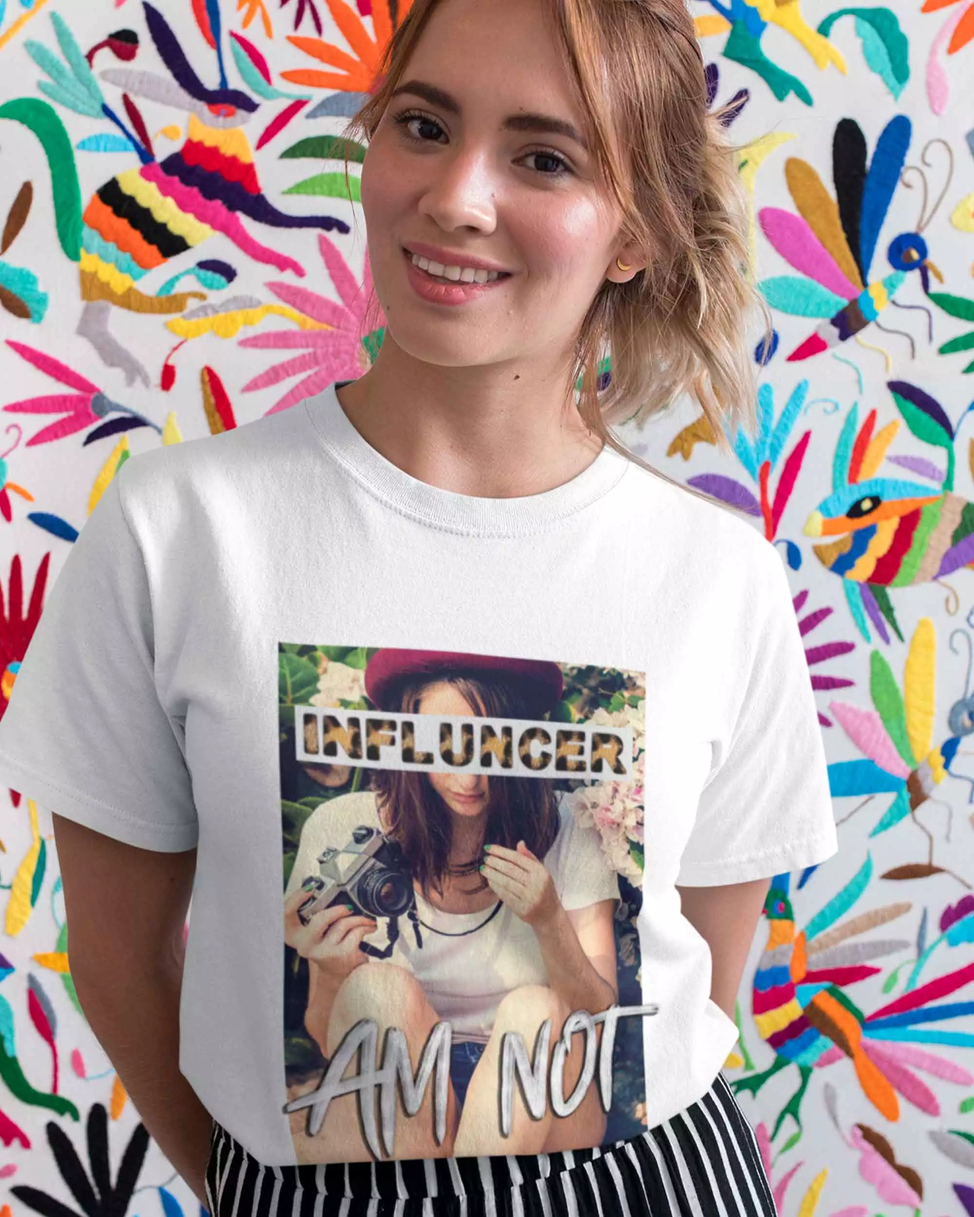 Influencer Tee - White Basic T-shirt with Digital Graphics