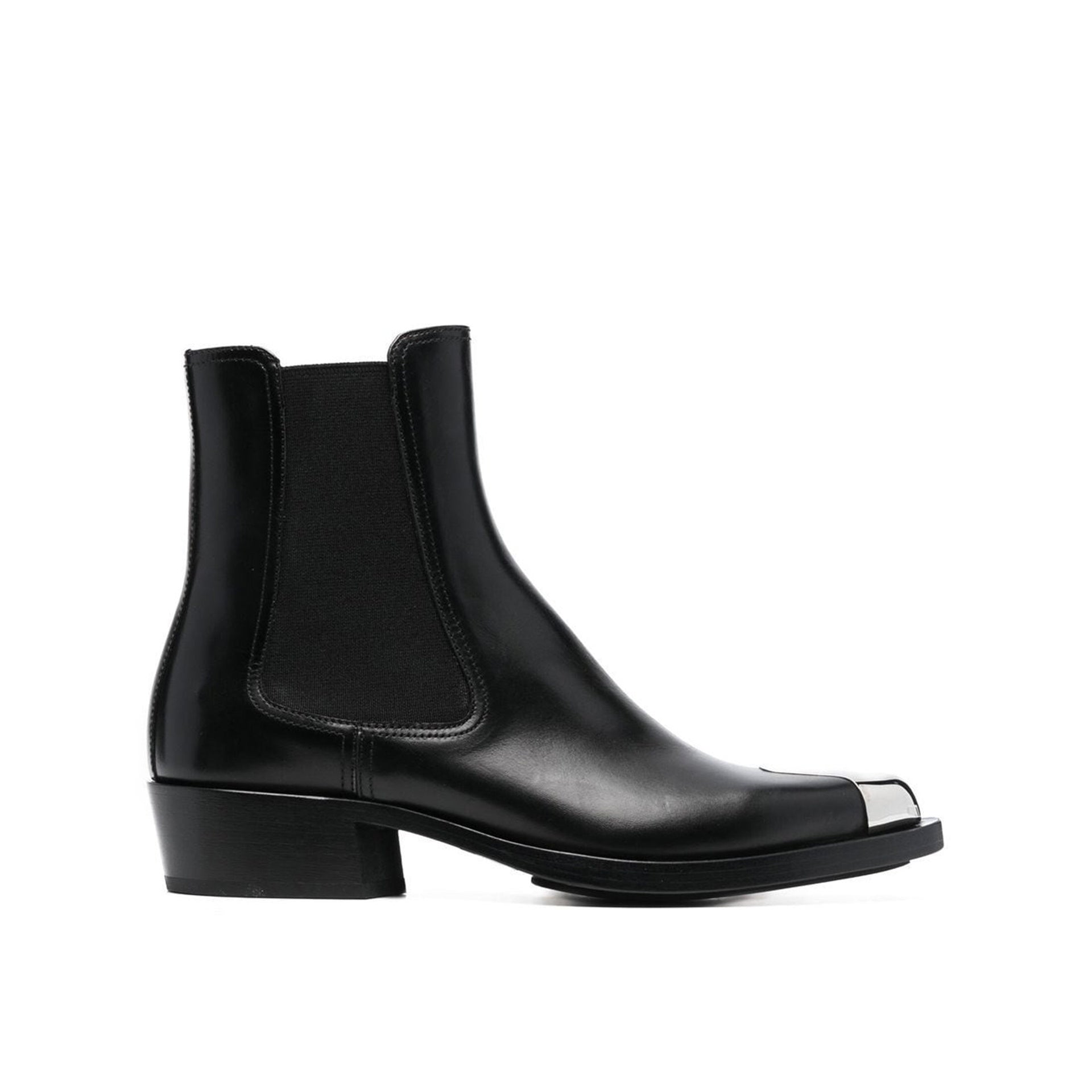 Leather boots Alexander McQueen.