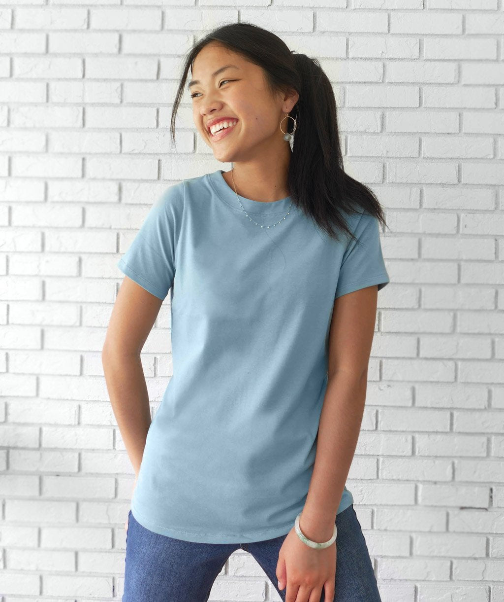 Lia Tee - Elegant Clothing for Women