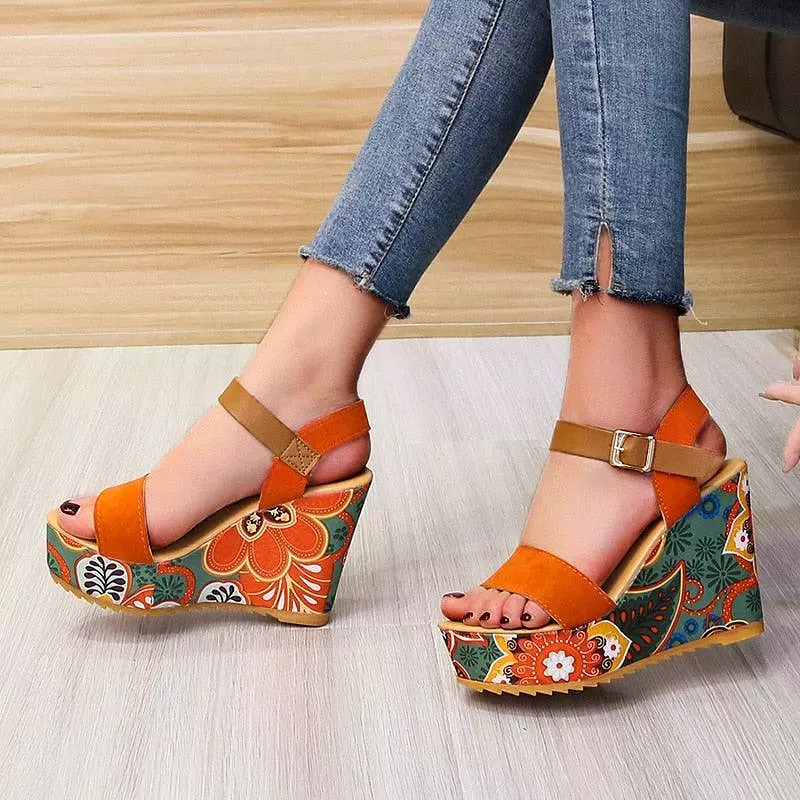 Peep Toe Wedge Shoes with Print Design