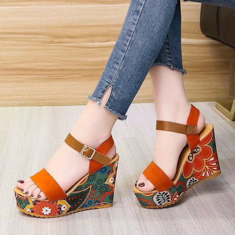 Peep Toe Wedge Shoes with Print Design