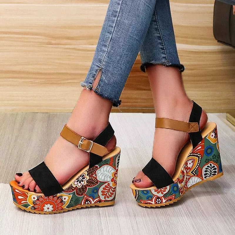 Peep Toe Wedge Shoes with Print Design