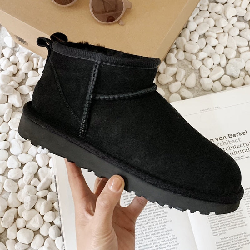 Unisex suede boots - fulfill your dream now!