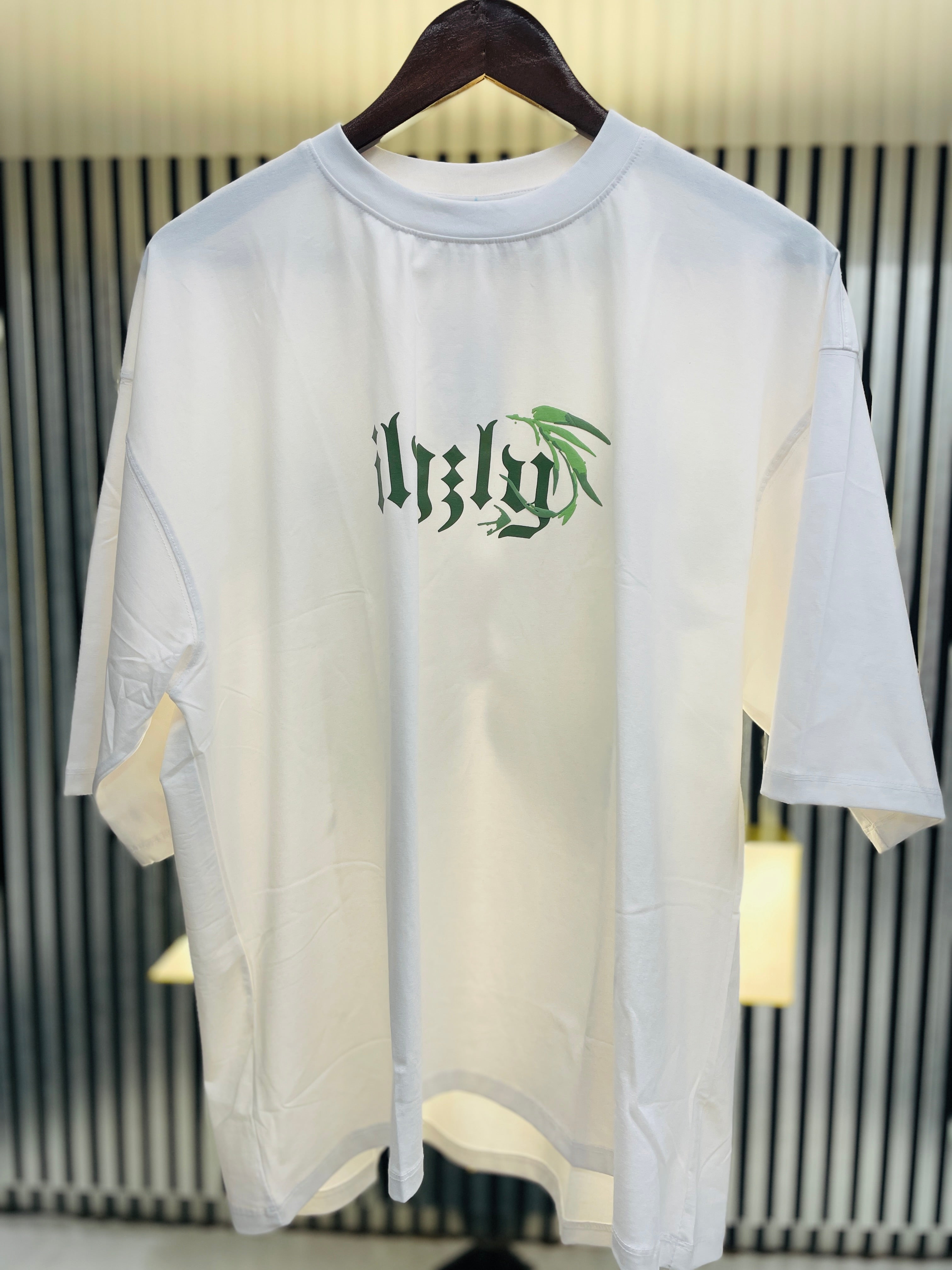 White street style printed drop shoulder t-shirt