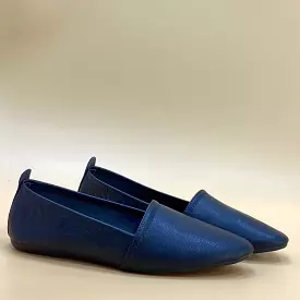 Women's flat shoes in new designs - W811.